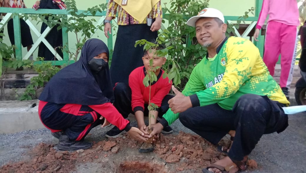 LDII Kalbar Dorong Siswa SD Negeri 10 Mempawah Hilir Berkarakter Peduli Lingkungan