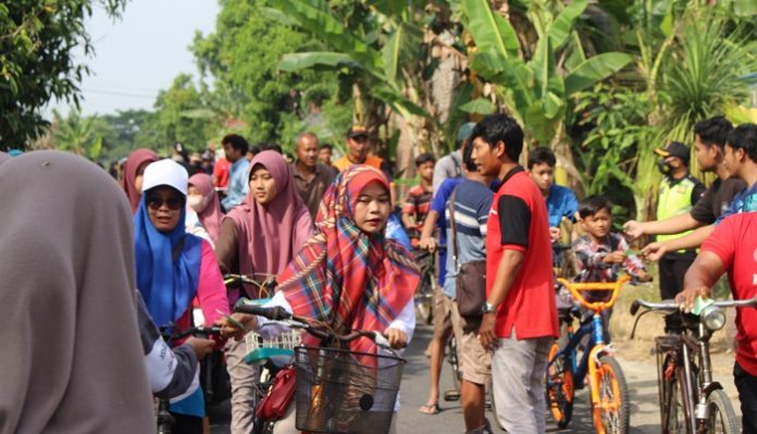 Ratusan Warga Ikuti Fun Bike PAC LDII Sumberagung