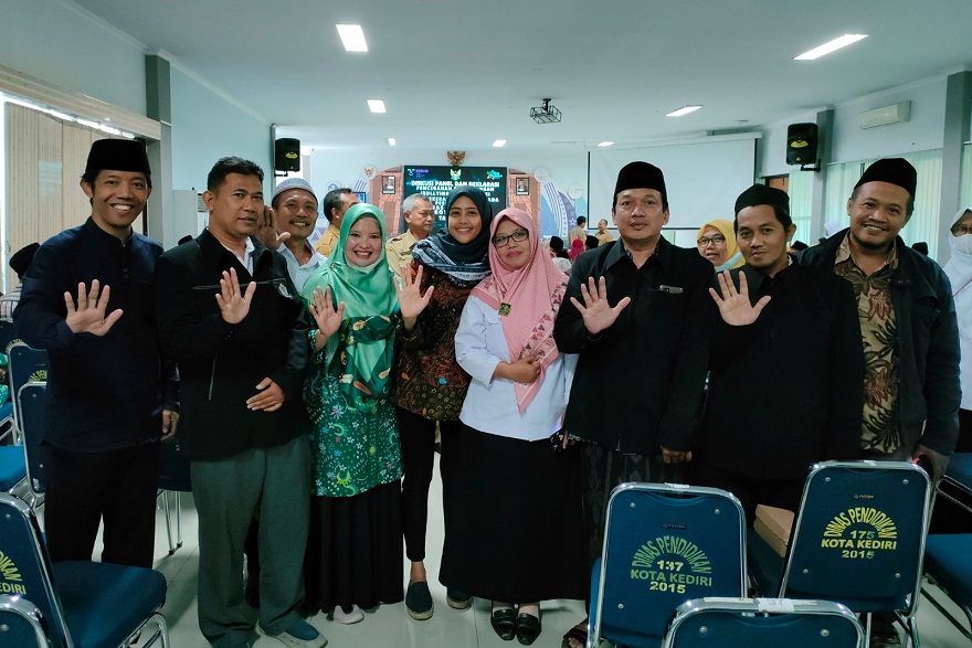 FKDT Kota Kediri Tanda Tangani Deklarasi dan Ikuti Diskusi Panel Pencegahan Kekerasan Anak-Santri