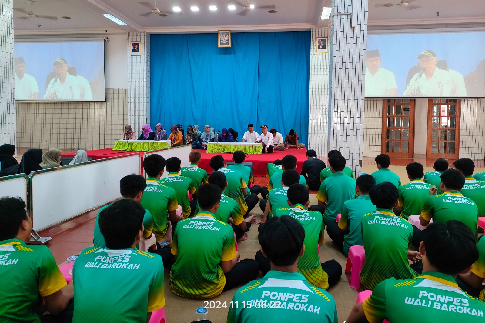 Santri Ponpes Wali Barokah Meriahkan Hari Kesehatan Nasional dengan Aksi Bergizi