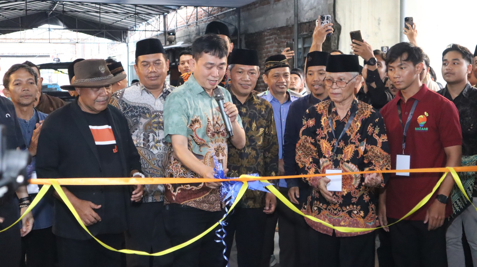 Gali Potensi Wirausaha, Ponpes Wali Barokah Gelar Bazar Remaja se-Kediri Raya