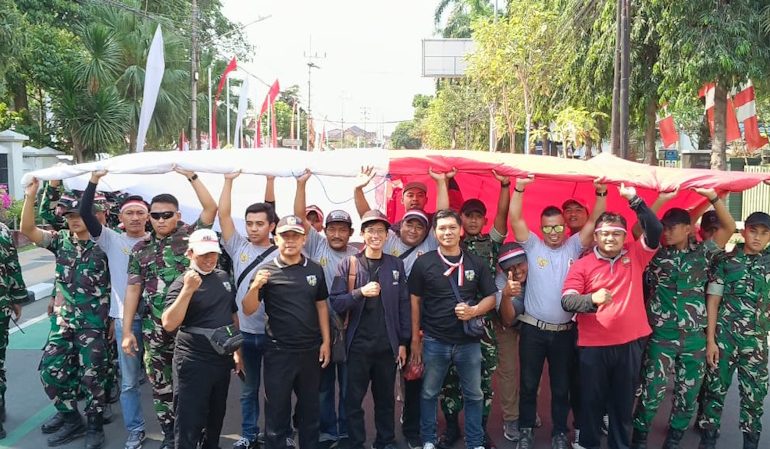 Pemuda LDII Ikuti Kirab Bendera Raksasa Merah Putih, Ini Kata Mbak Wali