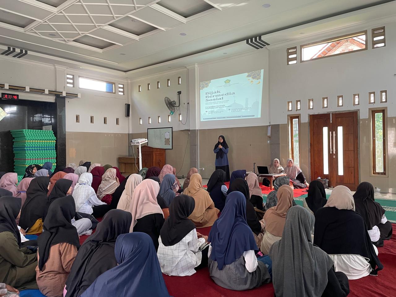 Gelar Seminar Bijak Bermedia Sosial, LDII Kota Kediri Ajak Generus Gunakan Medsos secara Positif