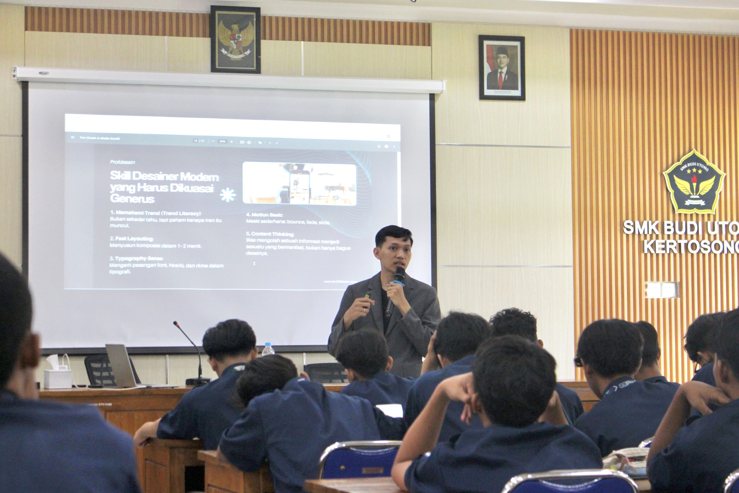 Pemuda LDII Bekali Siswa DKV SMK Budi Utomo Kertosono Wawasan Industri Kreatif dan Peluang Wirausaha