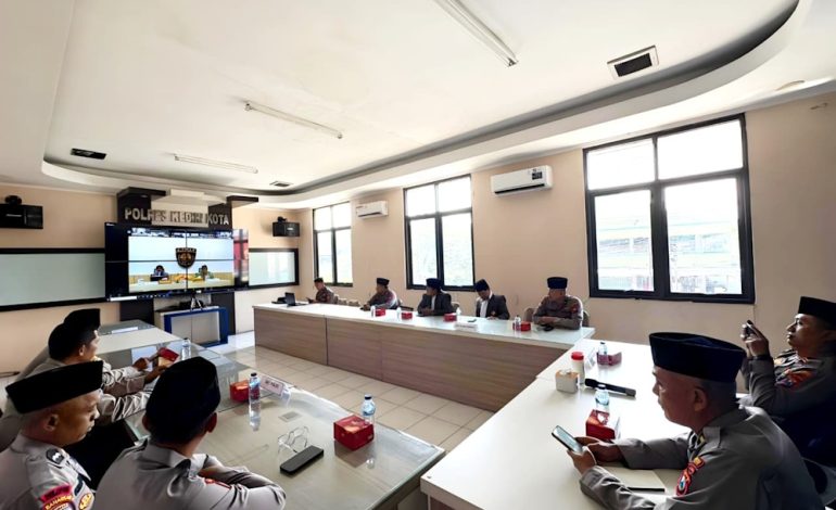 Pemuda LDII Ikuti Rakor Dai Kamtibmas Polda Jatim di Ruang Comand Center Polres Kediri Kota