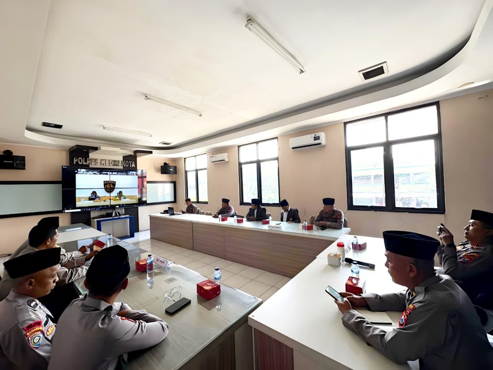 ​Pemuda LDII Ikuti Rakor Dai Kamtibmas Polda Jatim di Ruang Comand Center Polres Kediri Kota
