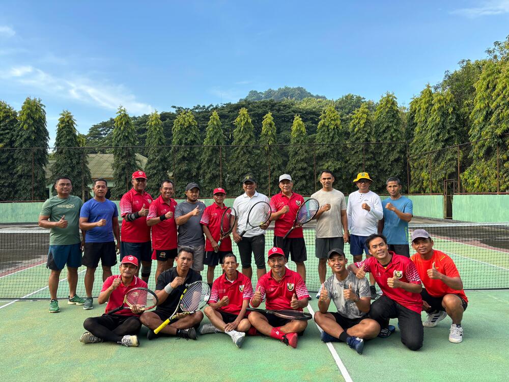 Pererat Sinergi, Pengurus PTK Olahraga Tenis Bersama Komandan Brigif 16/WY