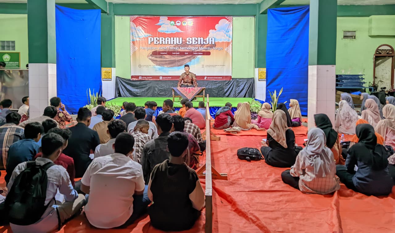 Di Tengah Hiruk Pikuk Pergantian Tahun, PC LDII Mojoroto Pilih Pengajian dan Pembinaan Generus