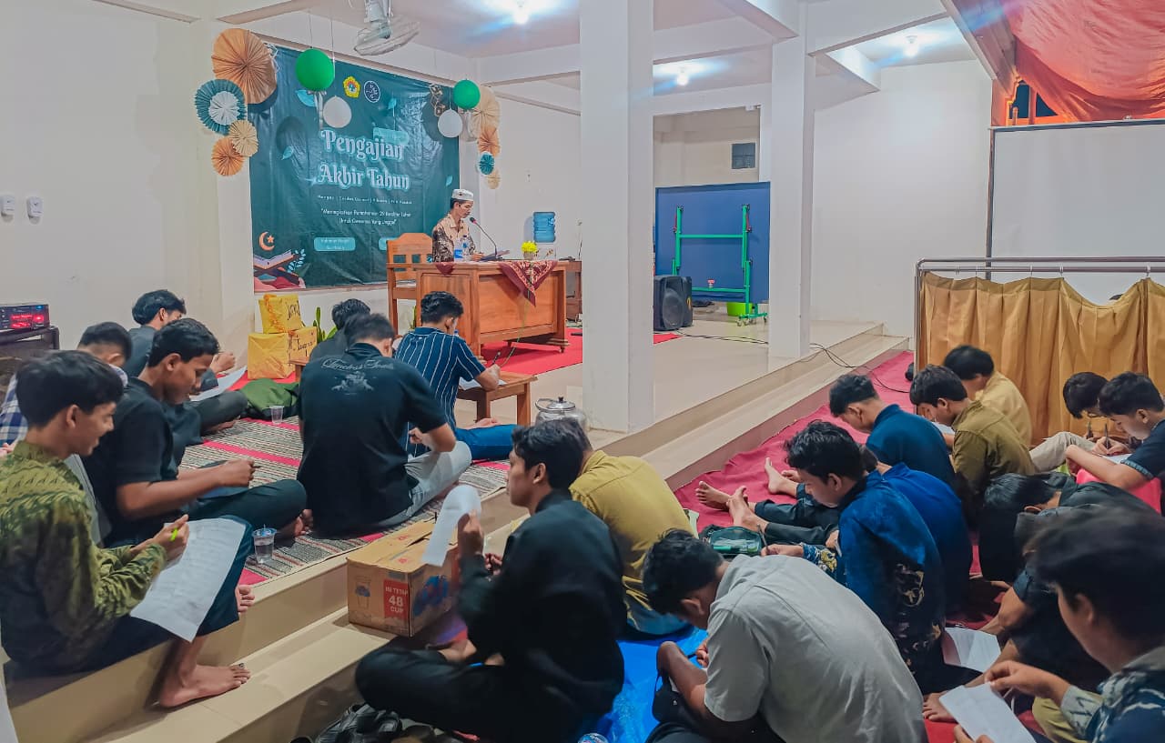 Malam Tahun Baru Bernilai Ibadah, PAC LDII Lirboyo Tanamkan 29 Karakter Luhur di Pengajian Akhir Tahun