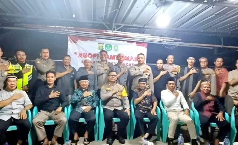 Bertajuk "Ngopi Bareng Masyarakat", PC LDII Pinang Terima Kunjungan Kapolsek