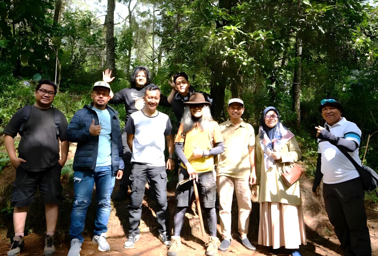 Jaga Cadangan Air Lereng Merbabu, LDII Salatiga Berkolaborasi Tanam 800 Bibit Pohon Melalui Skema Adopsi