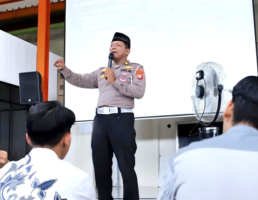 Polres Nganjuk Gandeng Calon Muballigh LDII di Ponpes Al Ubaidah Jadi Duta Keselamatan Jalan