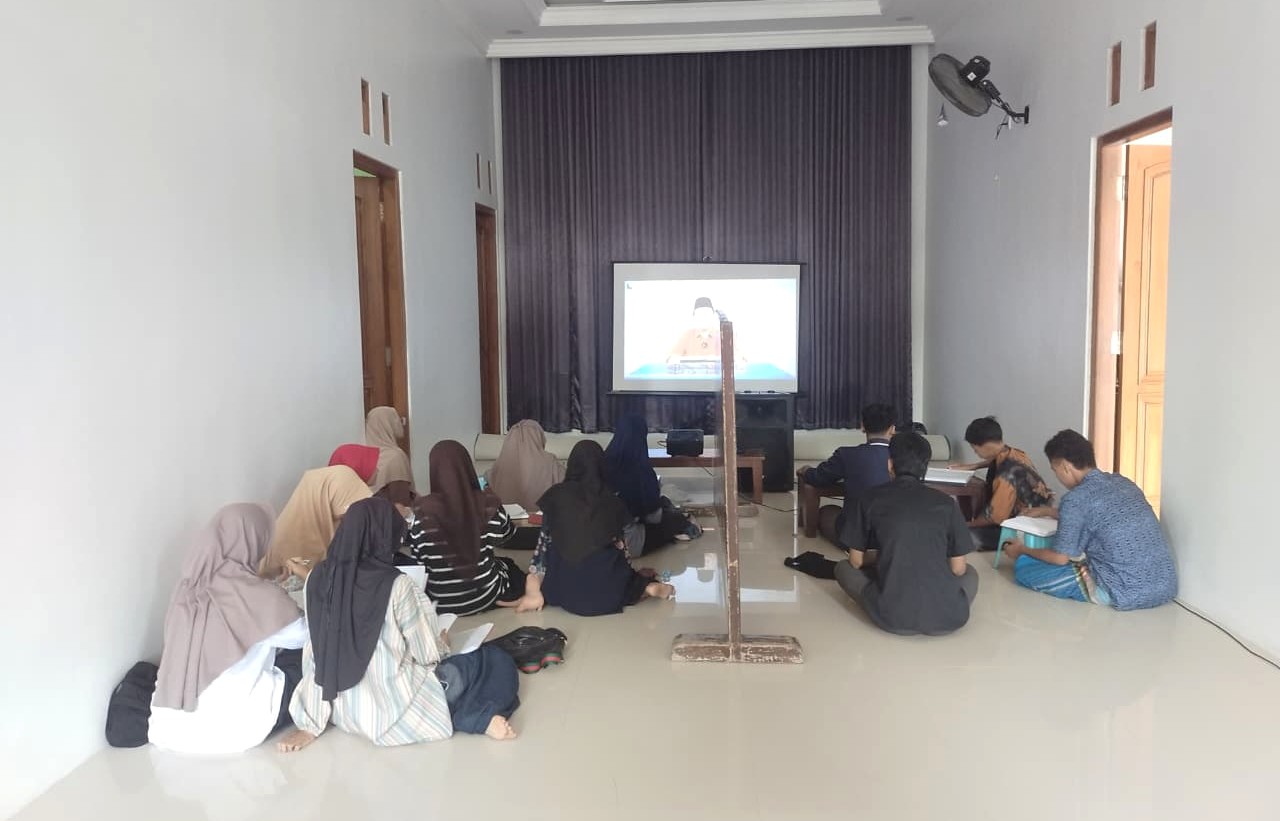 Generus PC LDII Gurah Ikuti Asrama Online Ponpes Wali Barokah, Perkuat Akidah Lewat Kajian Surat Hud