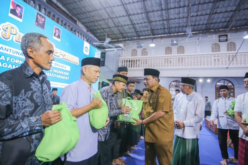 Ponpes Al Ubaidah Kertosono Gelar Buka Puasa Bersama dan Santunan Anak Yatim, Dihadiri Bupati Nganjuk
