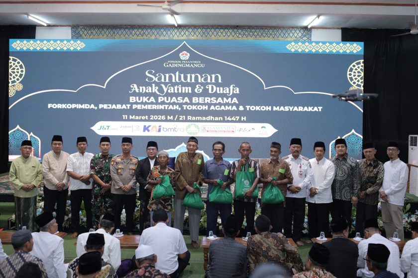 Pererat Silaturahmi, Ponpes Gadingmangu Gelar Buka Bersama dan Santunan Anak Yatim-Dhuafa