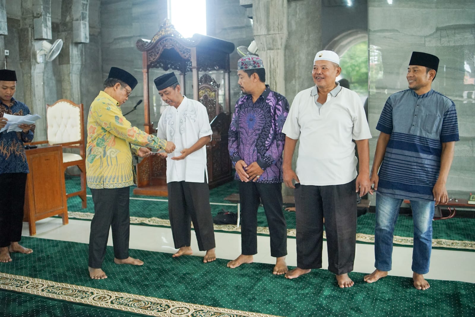 LDII Kota Kediri Salurkan Santunan Anak Yatim untuk Caberawit Binaan di Tengah Pengajian Umum Ramadan