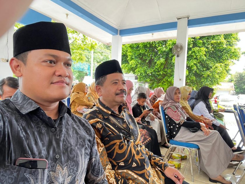 Semangat kebersamaan pasca-Idulfitri 1447 H mewarnai Pendopo Kecamatan Mojoagung pada Senin (30/3). Pimpinan Cabang (PC) LDII Mojoagung hadir memenuhi undangan Halal Bihalal Muspika yang dirangkaikan dengan momen emosional