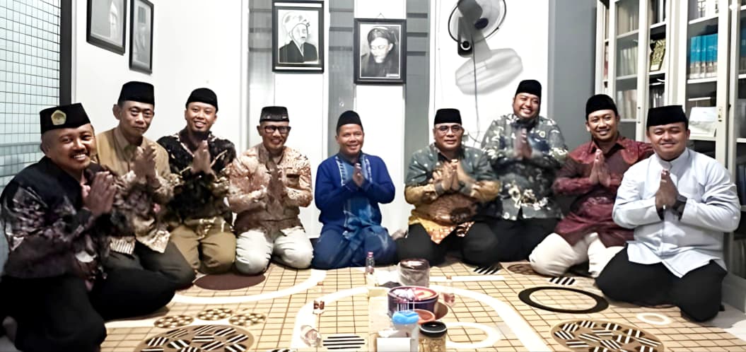 Sekretaris LDII Kota Kediri Ikut Rombongan LDII Jatim Silaturahim Syawal ke Kediaman Prof. KH. M. Noor Harisudin