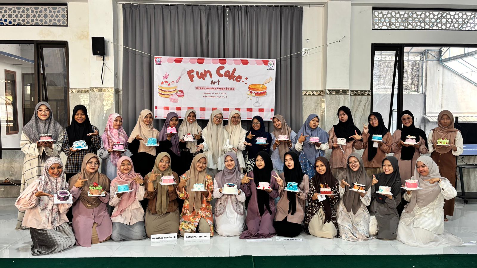LDII Kota Kediri Gelar Fun Cake Art, Generus Putri Asah Kreativitas dan Skill Bisnis Menghias Kue