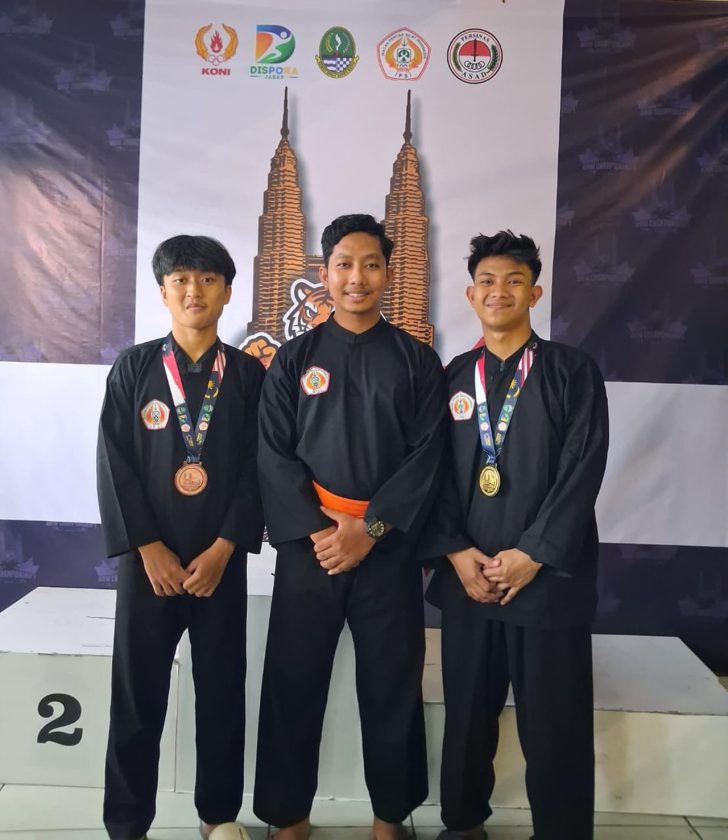 Harumkan Nama Kediri, Siswa SMA Wali Barokah Raih Medali Emas di Kejurnas Silat ‘Road To Malaysia’