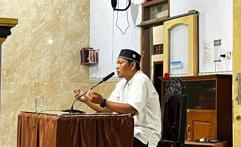 PC LDII Mojoagung Gelar Pembekalan Pengurus Berbasis Filosofi Parenting Jawa ‘Tutur, Uwur, Sembur’