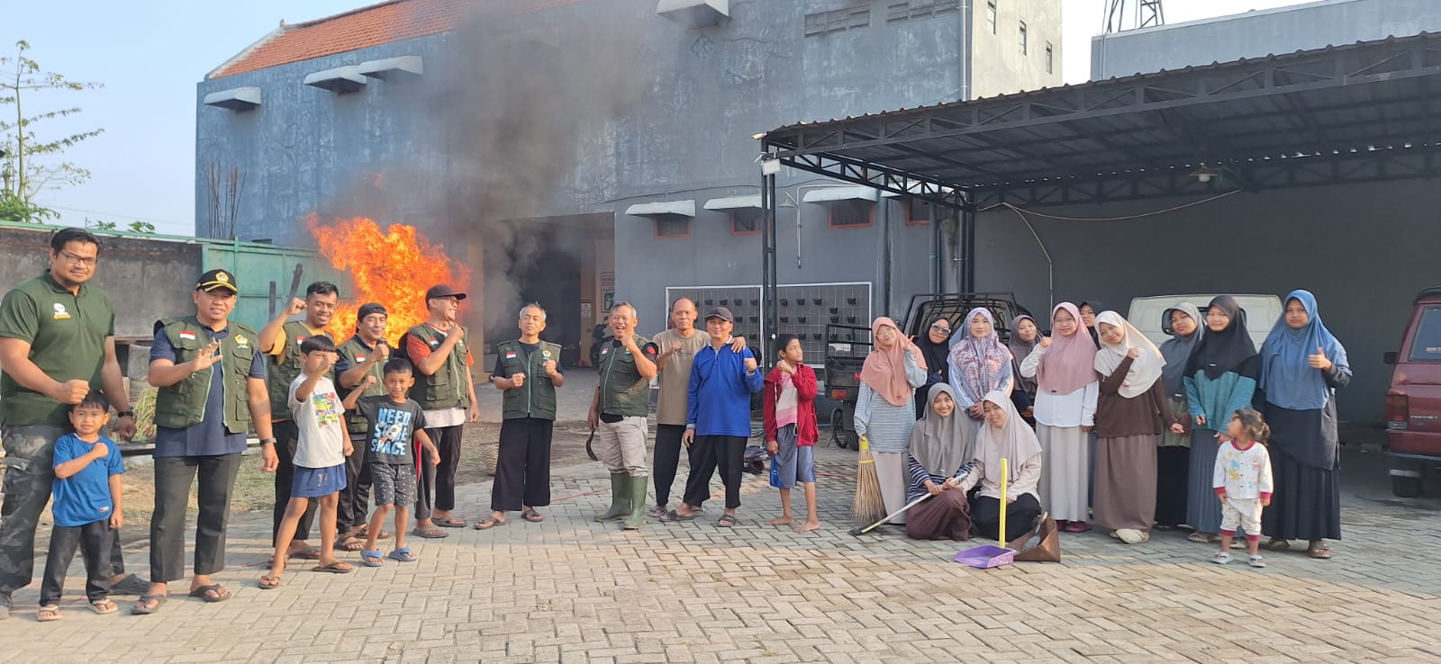Wujudkan Semangat HUT RI ke-81, PAC LDII Bandar Kidul Gelar Kerja Bakti Nasional di Ponpes Nurul Hakim Al Fatah
