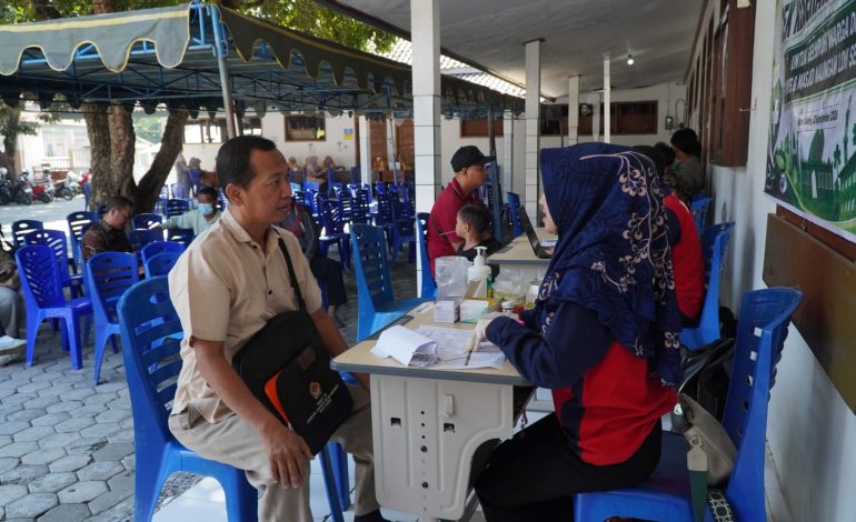 LDII Kota Kediri Gelar CKG Gratis di Pondok Tri Barokah, Sasar Suami Pengantar Ibu-Ibu Mengaji